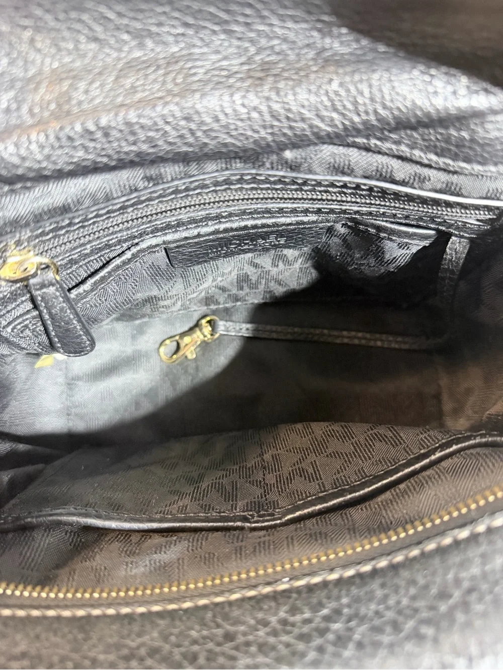Michael Kors Selby Satchel Bag. COA included